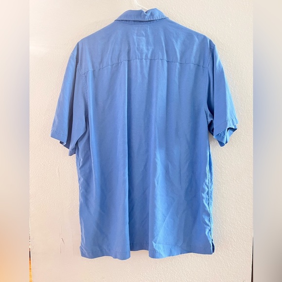 Quicksilver Collared Button Up Size M - Picture 2 of 4
